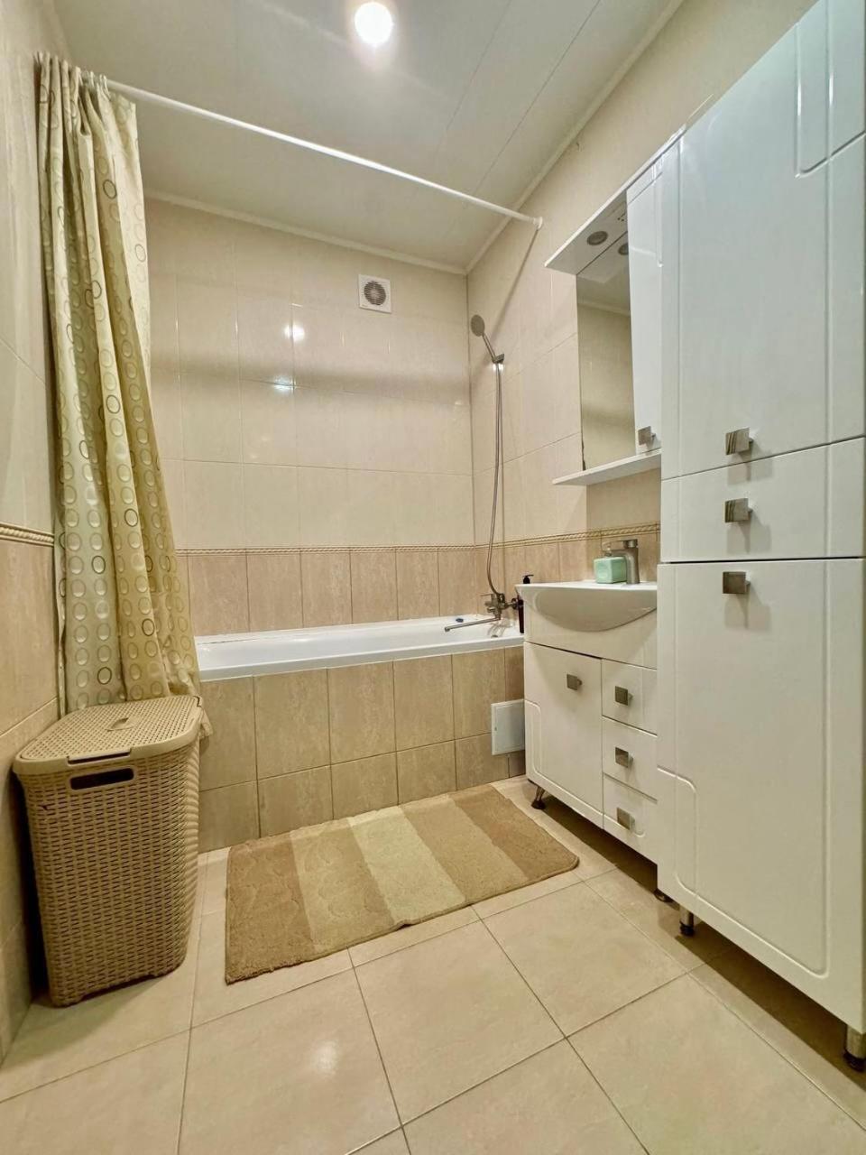 Apartpoltava Новий Будинок, В Самому Центрі 2-Окремі Кімнати, Панорамний Балкон Eksteriør billede